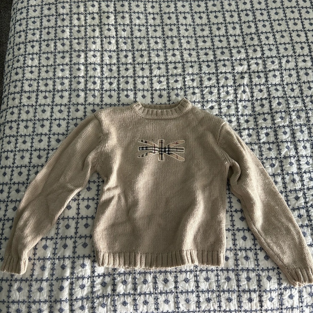 Cozy 100% Wool Burberry Sweater